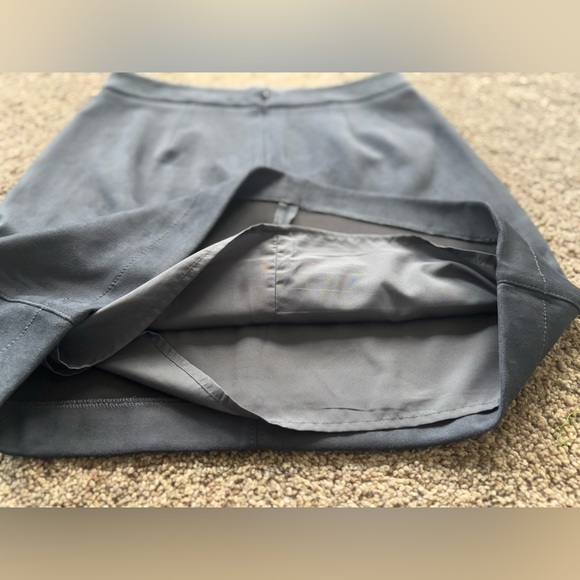 LOFT Petites Faux Suede Midnight Blue Skirt. Size 4P. Fully Lined. Cute! - Picture 5 of 10